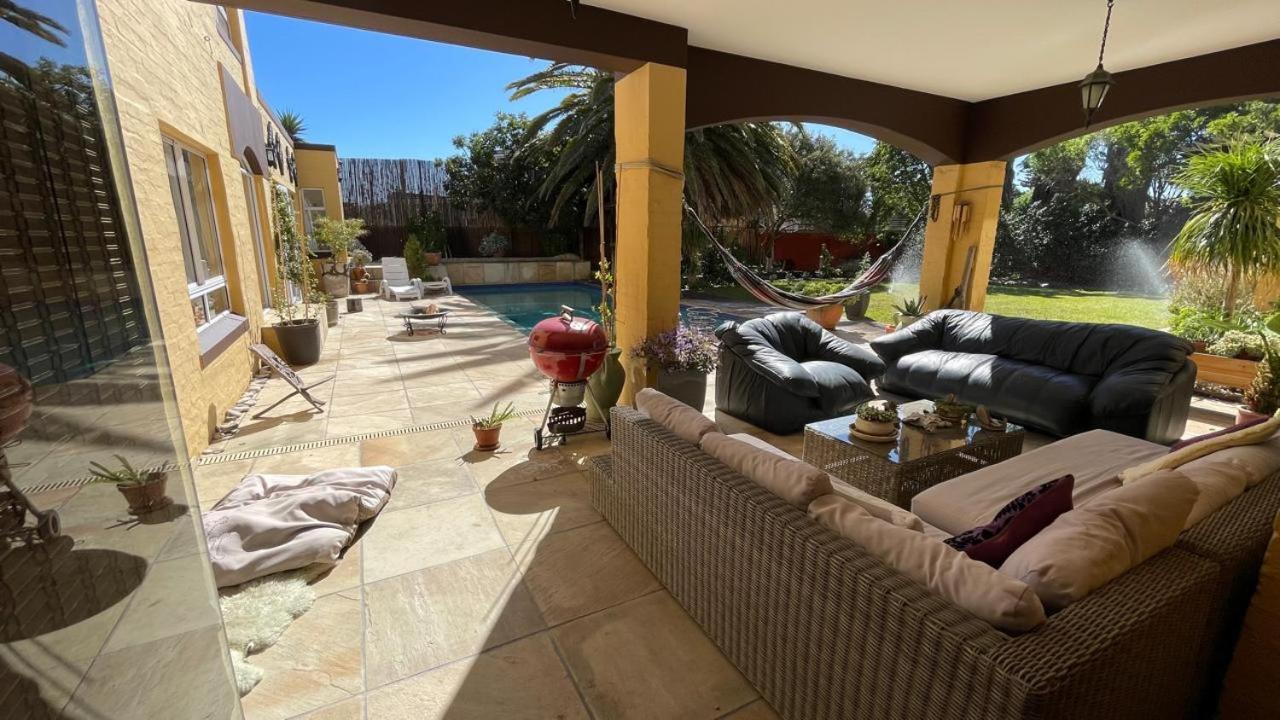 Sunset Retreat Homestay Cape Town